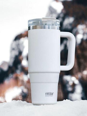 Tyeso QQ Termos Sızdırmaz Pipetli Çift Duvarlı Vakumlu 900ML